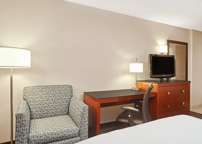 Holiday Inn Express Hotels- Hampton By Ihg