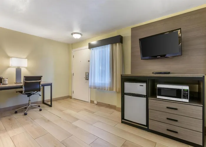 Surestay By Best Western Chambers Petrified Forest