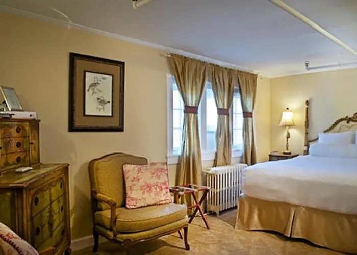 Maxwell Mansion Hotel