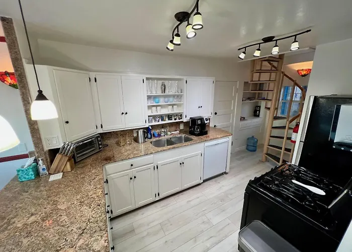 Catalina Two Bedroom View Home