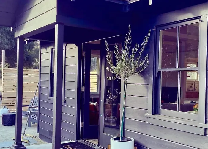 Wild Hair Studio-Stylish Farm Stay W Ev Charger