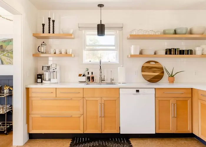 Wild Hair Studio-Stylish Farm Stay W Ev Charger