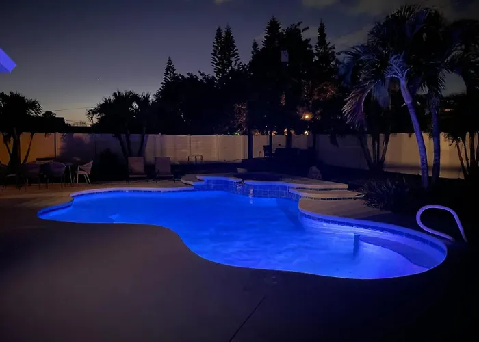 Private Resort Home With Pool & Hot Tub