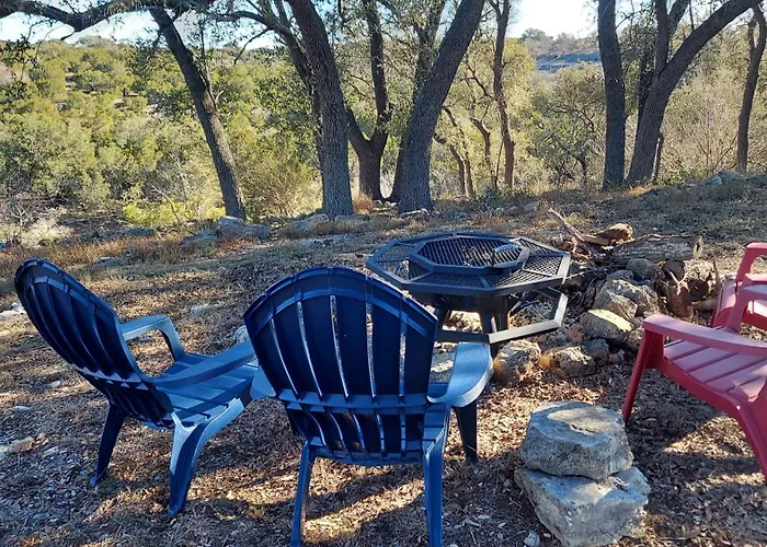 Cozy Hill Country Glamping Retreat