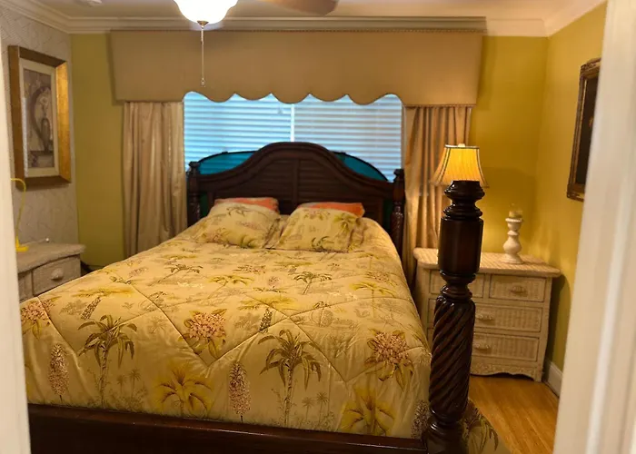 Roomy Recently Renovated Apt.