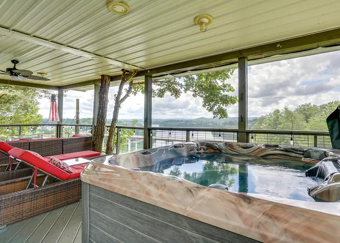 River-View Somerset Home: Large Deck, Fire Pit!