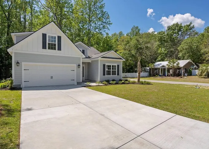 Pawleys Island Beach House Golf & Sleeps 10