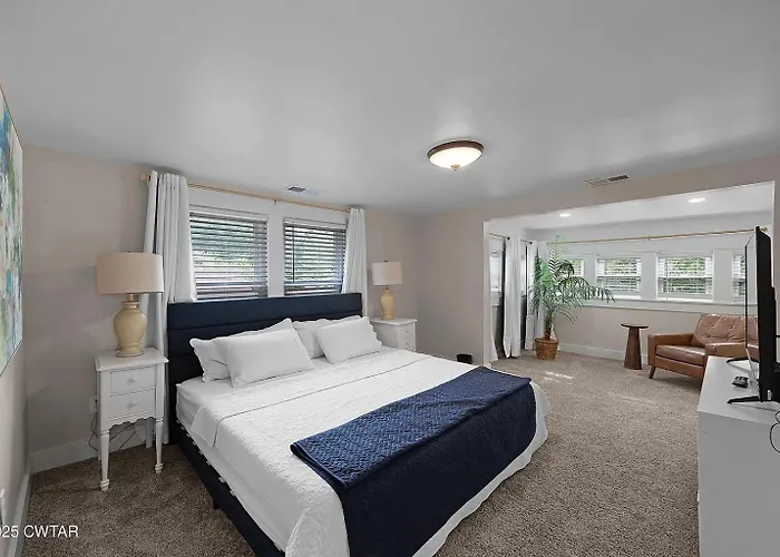Campbell Street Charm