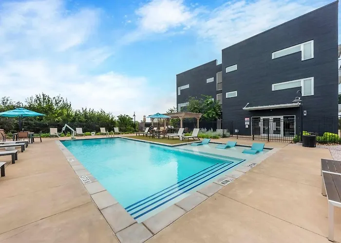 Cozy 1B1B With Pool, Parking, Wifi, Gym 30Mnts From Austin