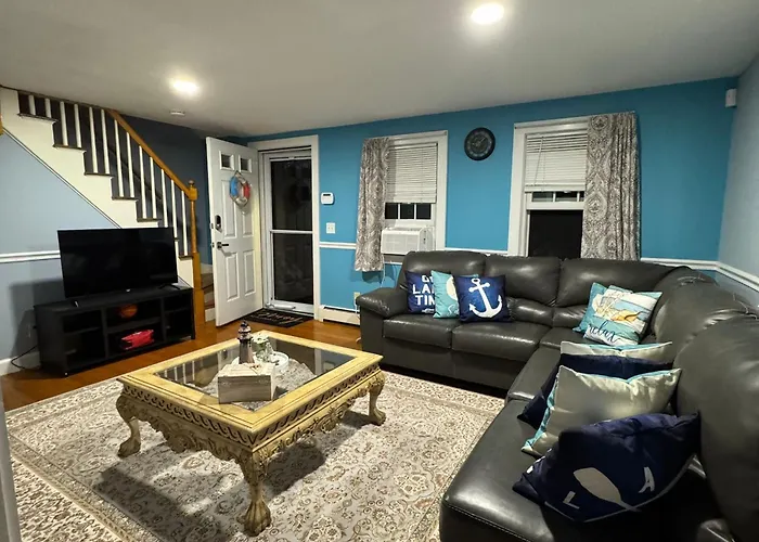 Spacious Renovated Home In Historic Sandwich-Ma Cape Cod