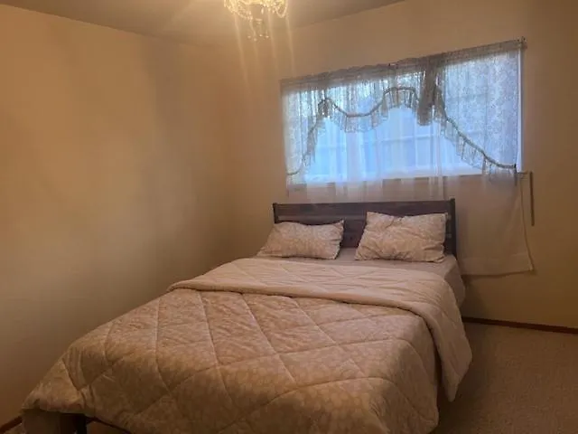 Str25-15 Private Room