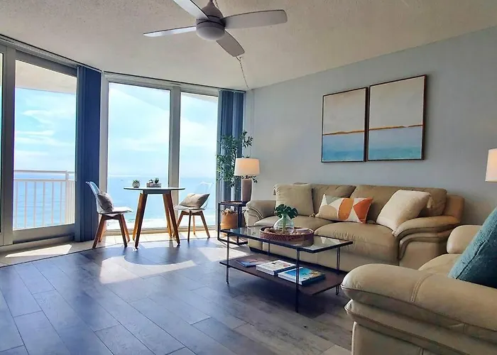 Relaxing Ocean Front Penthouse
