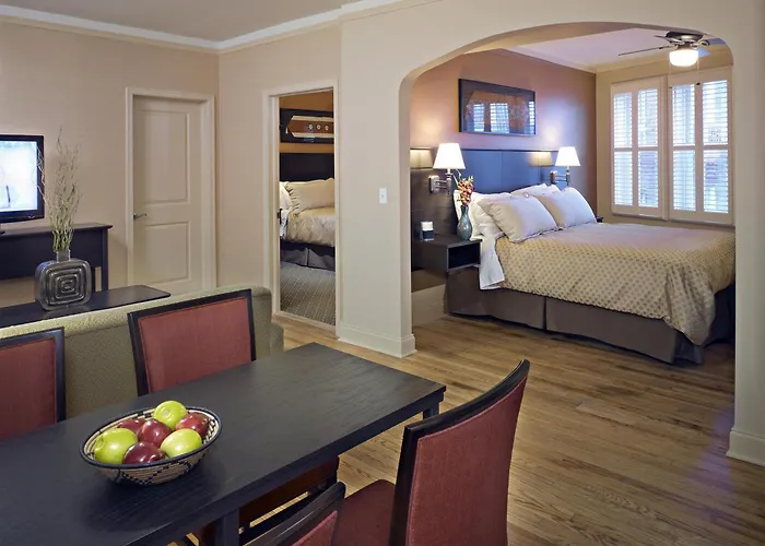 Best Western Plus Hawthorne Terrace Hotel