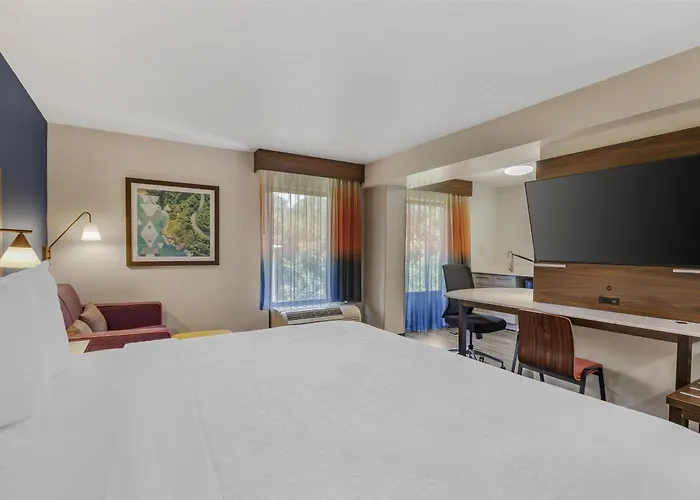 Best Western Plus Lexington Inn