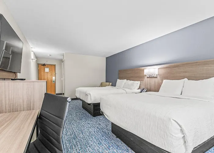 Quality Inn & Suites On The River