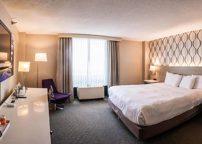 Radisson Hotel Duluth-Harborview