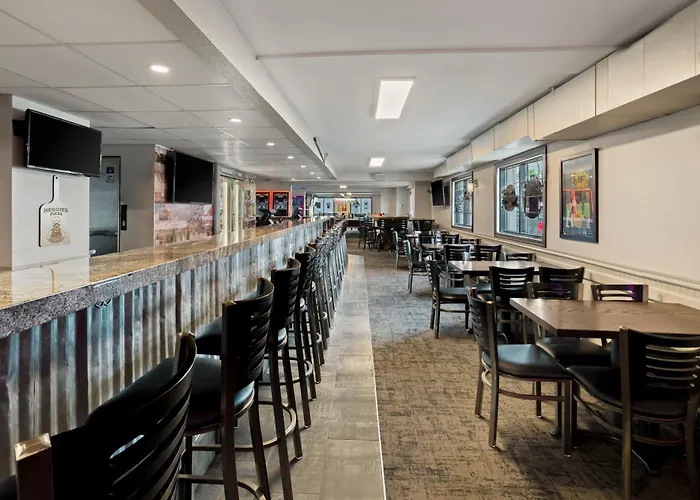 Fargo Inn And Suites
