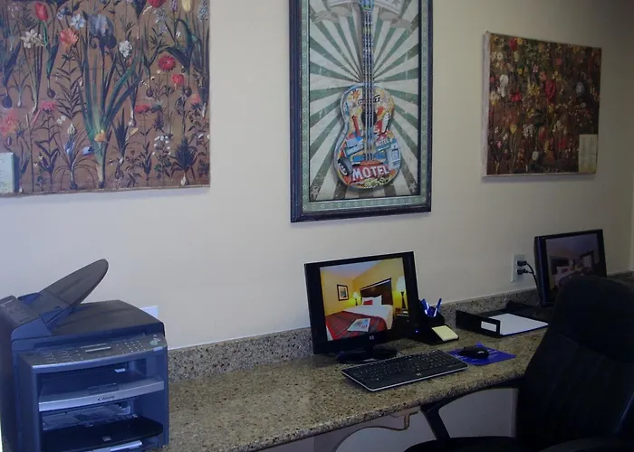 Best Western Plus Bessemer