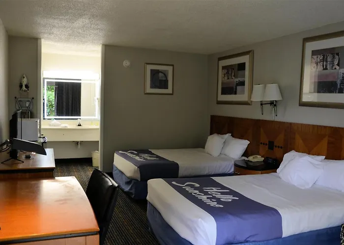 Days Inn By Wyndham Luray Shenandoah