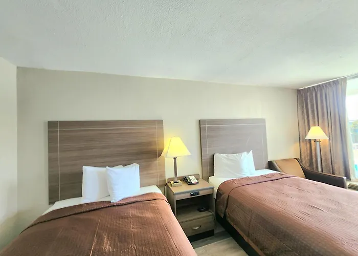 Days Inn By Wyndham Seguin Tx