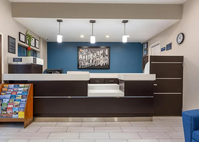 Super 8 By Wyndham Bakersfield South Ca