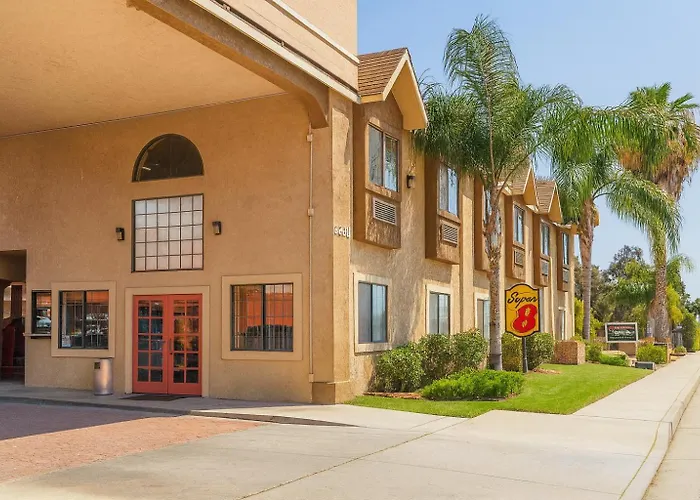 Motel Super 8 By Wyndham Bakersfield South Ca
