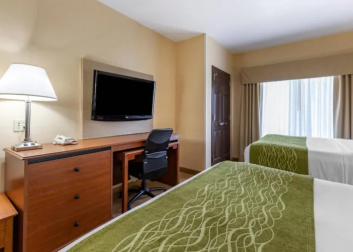 Comfort Inn & Suites Gateway To Glacier National Park