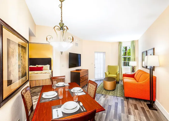 Mizner Place At Weston Town Center, Fort Lauderdale