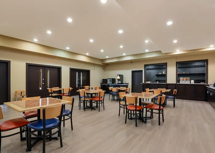 Mainstay Suites Fitchburg - Madison