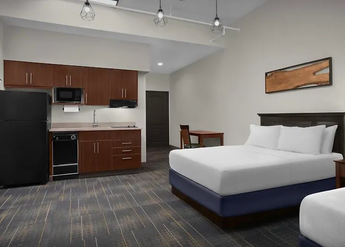 The Suites Hotel At Waterfront Plaza