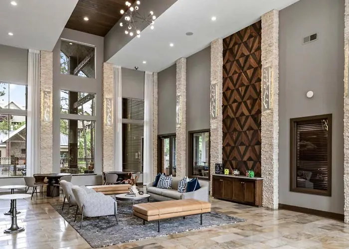 Resort Style Apartment/Home - The Woodlands