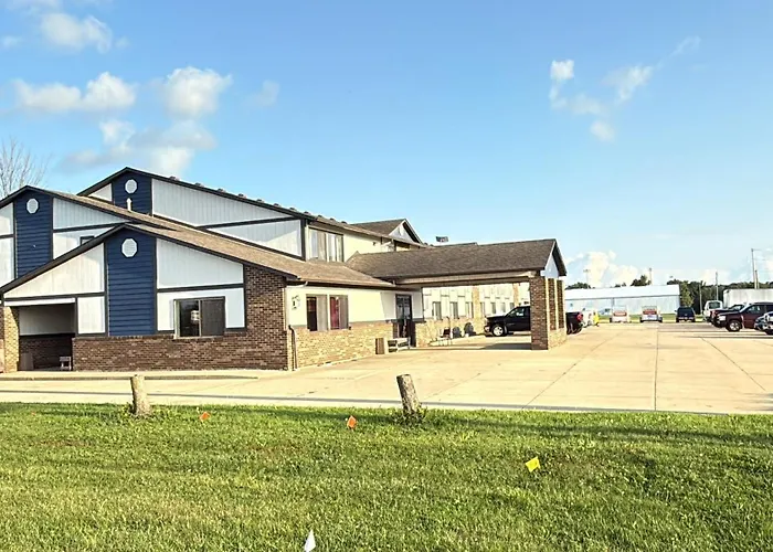 Budget Inn & Suites