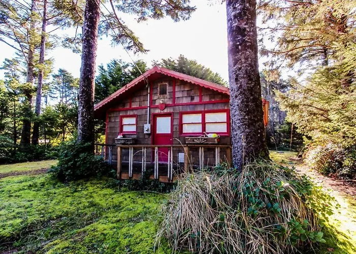 Woodland Cottage By The Sea