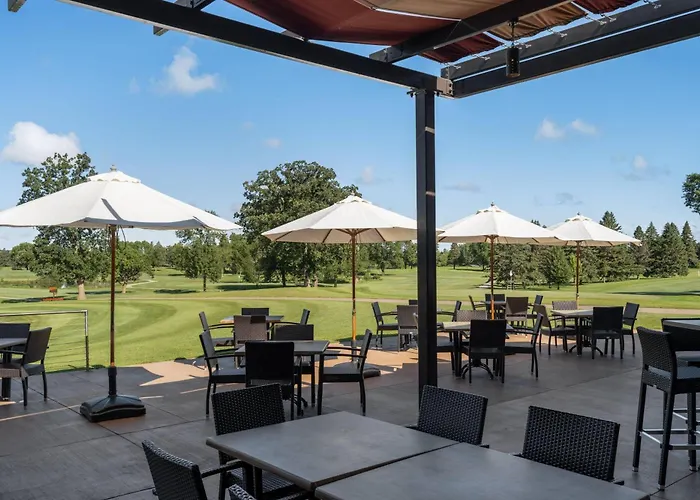 Little Crow Hotel & Conference, Trademark By Wyndham
