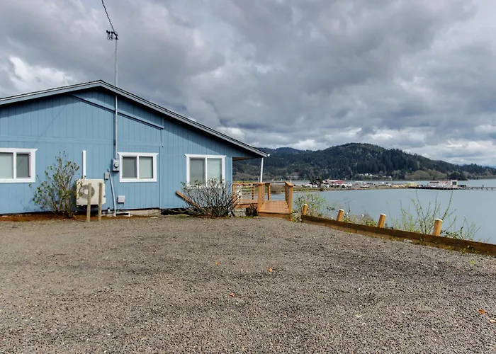 Fisherman'S Dream Boat House