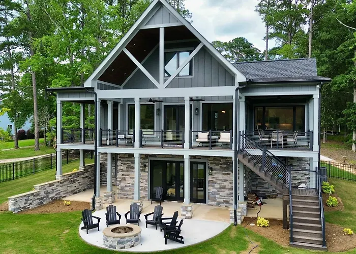 Dock + Views: Spacious Lake Sinclair Retreat
