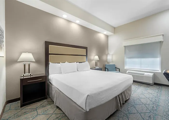 Best Western Plus Mcpherson