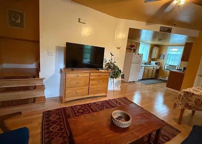 Beautiful 2-Bedroom, 2-Bath Townhouse