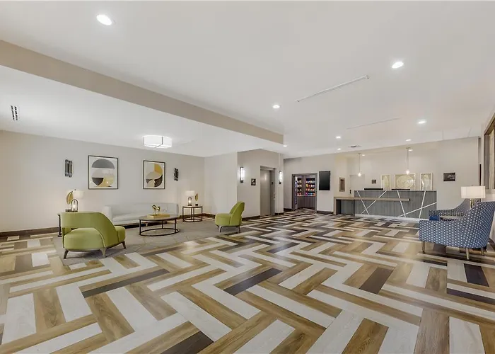 Best Western Green Oak Inn & Suites