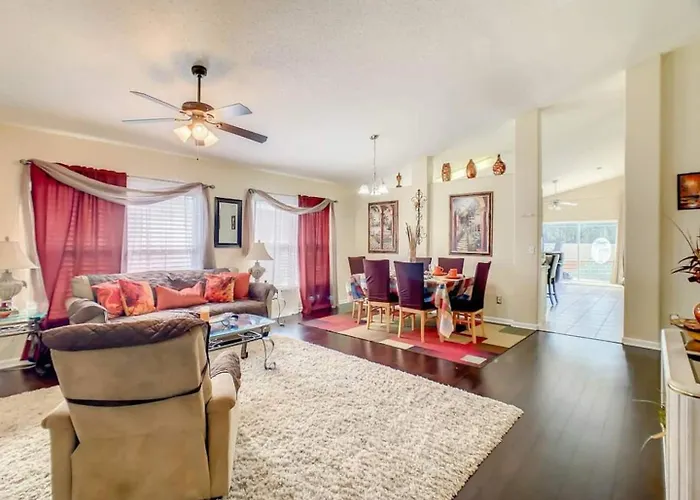 4Br Themed Home W Pool & Hot Tub
