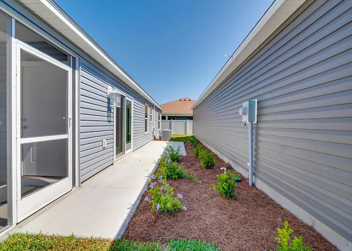 Home In The Villages Near The Newer Town Centers!