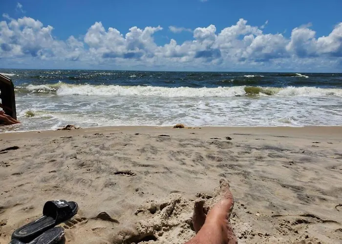 Steps To The Ocean! 285
