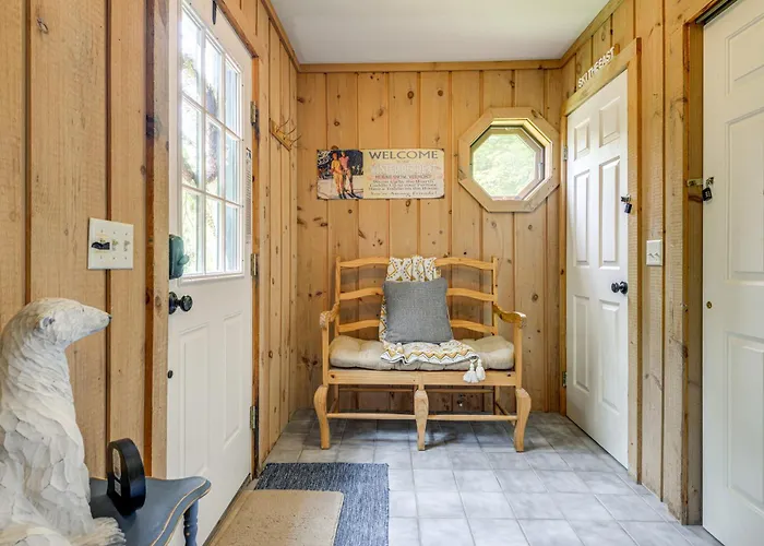 Honey Paws Inn: Wilmington Home 6 Mi To Mount Snow
