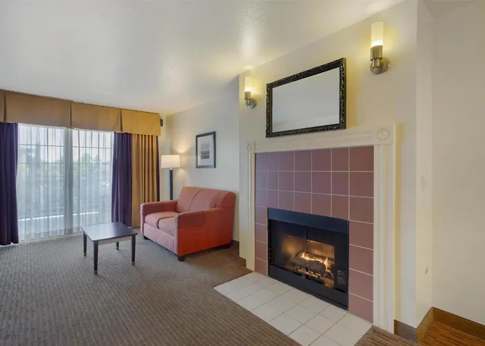 Best Western Luxury Inn
