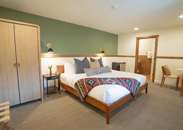 Petty Ranch Inn