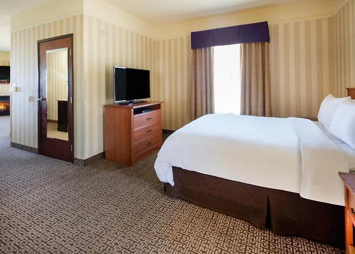 Holiday Inn Express Hotel & Suites Astoria By Ihg