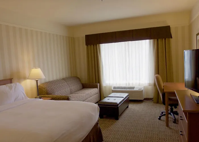 Holiday Inn Express Hotel & Suites Astoria By Ihg