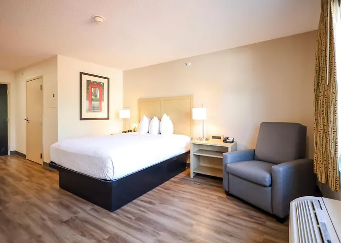 Extended Stay America Suites - Cleveland - Beachwood - Orange Place - South