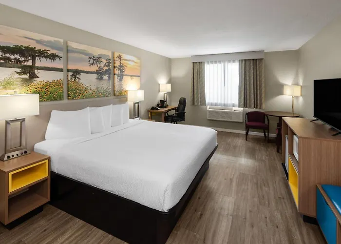 Days Inn By Wyndham Mountain Home