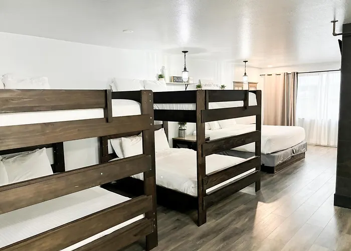 Metropolis Resort - Eau Claire
